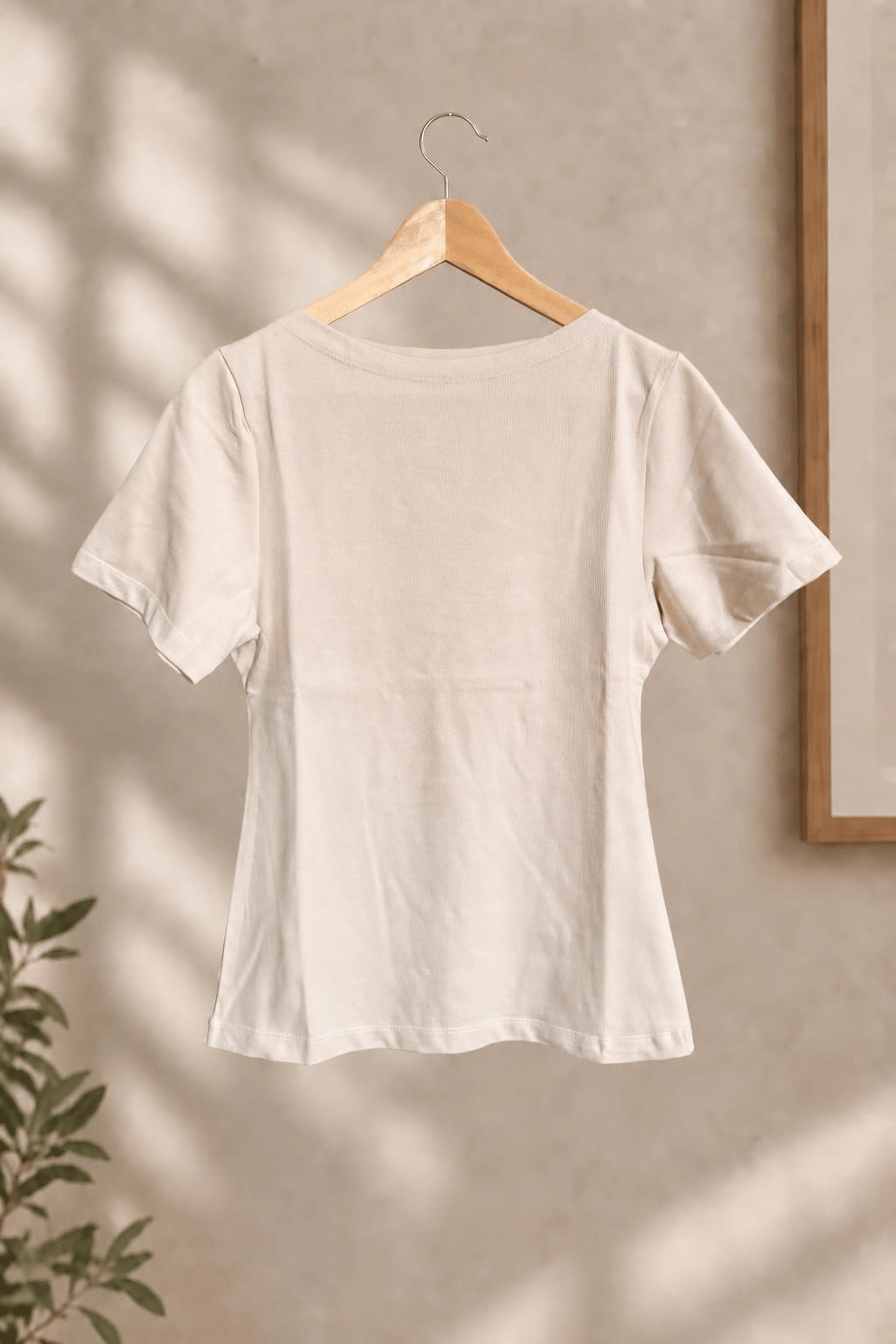 Tailliertes T-Shirt mit U-Boot-Ausschnitt – Audrey (100 % Baumwolle)